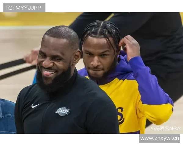 詹姆斯团队分析去年季前备战过度消耗导致其12月状态下滑