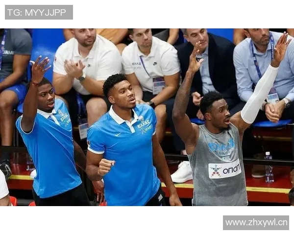 雄鹿队迎来历史时刻字母哥五弟亚历克斯签约双向合同 雄鹿队迎来历史时刻字母哥五弟亚历克斯签约双向合同