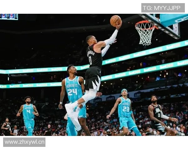 乔治复出却未能助快船逆转雷霆再次从中渔利喜笑颜开 乔治复出却未能助快船逆转雷霆再次从中渔利喜笑颜开